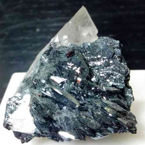 quartz, hematite, red routiles val cavradi GR 2x3x2cm 18g